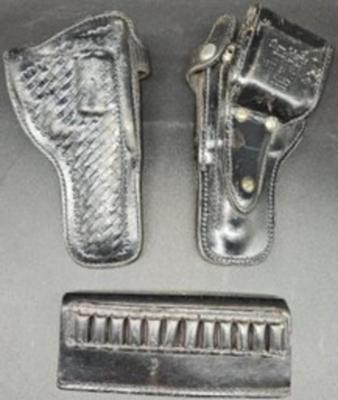 Den Hume Holster Bundle Black Leather With AMMO Holder