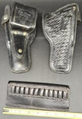 Den Hume Holster Bundle Black Leather With AMMO Holder