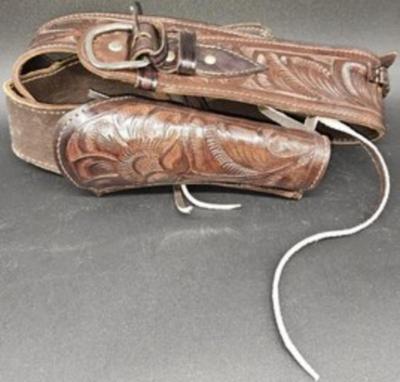 Leather Western Style Holster For Revolver #2 Of 2 - (T1)