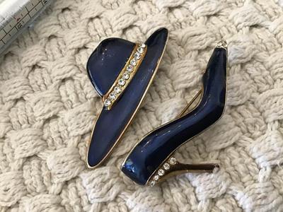 Blue Enamel Rhinestone Heel and Hat Set Brooch
