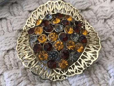 Rhinestone Gold Tone Vintage Brooch