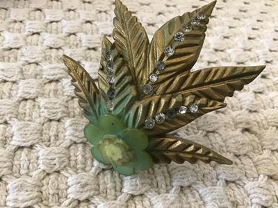 Antique 1940 Rhinestone Dress Clip
