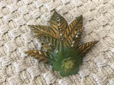 Antique 1940 Rhinestone Dress Clip