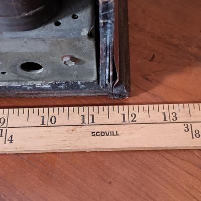 LOT 237: Philco Type 84 Cathedral Radio For Parts