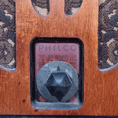 LOT 237: Philco Type 84 Cathedral Radio For Parts