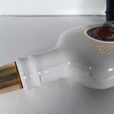LOT 241: Vintage Beer Tap Handles - Porcelain Miller Lite Handle, Metal Rheingold, Acrylic Piel's Beer & More