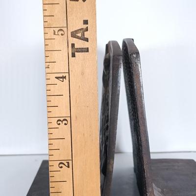 LOT 301: Pre Columbian-Style Polished Stone Chisel, Large Arrowheads & Bronze Metal Bookends