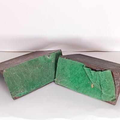 LOT 301: Pre Columbian-Style Polished Stone Chisel, Large Arrowheads & Bronze Metal Bookends