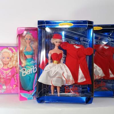 LOT 304: Barbie 1995 Dress Up Game with (2) Silken Flame 1997 Reproduction Barbies & Barbie 1991 Mermaid