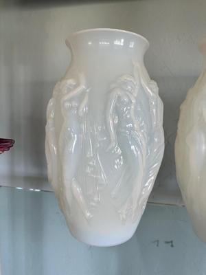 Decor - Sabino Vase WWII Era 14" Antique XL= Gloss finish -Part of an Unmatched Pair 14" tall Gloss finish.