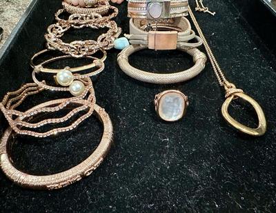 Costume Jewelry lot B - Faux rose gold