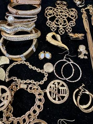 Costume Jewelry Lot C - Gold tone & Crystals