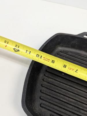 Lodge USA Cast Iron Grill Pan Skillet 10.5” Large Square Griddle 8SGP