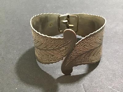 Silver Tone Hinged Cuff Leaf