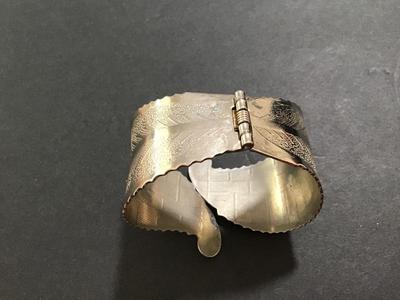 Silver Tone Hinged Cuff Leaf