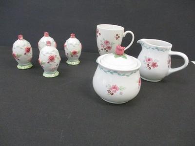 15 Pieces Pfaltzgraff The Rose Collection Shakers Creamer & Sugar & 9 Cups