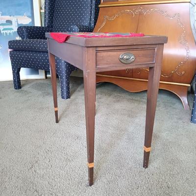 LOT 33L: Vintage Single-Drawer Tea Table with Embroidered Hungarian-Style Doily