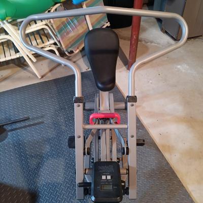 LOT 36B: Weslo Cardio Glide Plus Exercise Machine