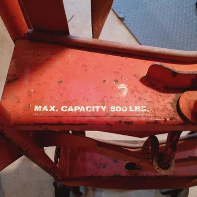 LOT 37B: Large 500lb Capacity U-Haul Hand Truck