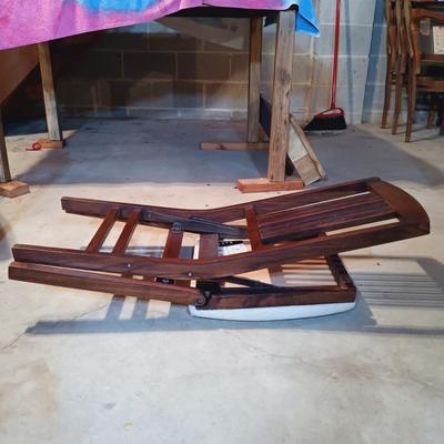 LOT 86B: Set of (6) MCM Stakmore Co Foldable Chairs