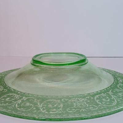 LOT 89B: Uranium Glass Bowl with Pink Depression Glass Plates