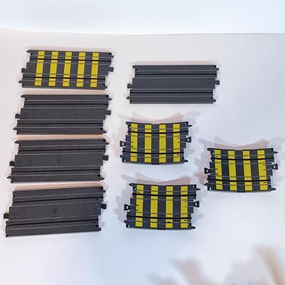 LOT 95B: Tyco Zero Gravity Cliff Hanger Set