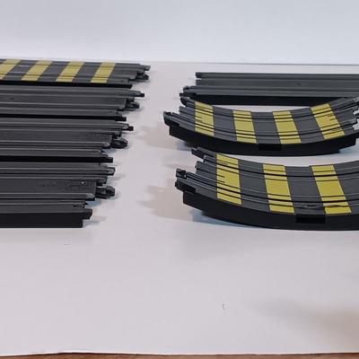 LOT 95B: Tyco Zero Gravity Cliff Hanger Set