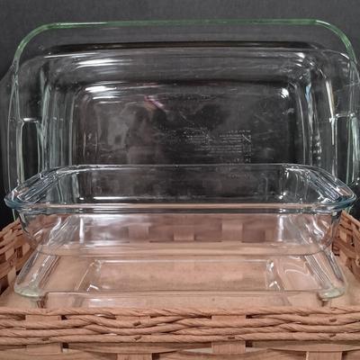 LOT 209: Collection of Pyrex and Marinex Dishes