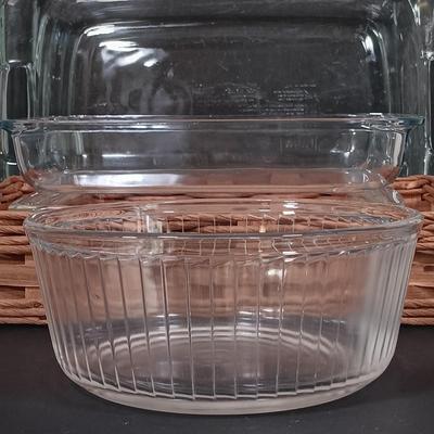 LOT 209: Collection of Pyrex and Marinex Dishes