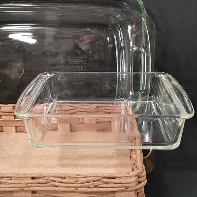 LOT 209: Collection of Pyrex and Marinex Dishes