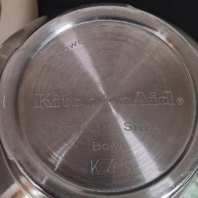 LOT 211K: KitchenAid K45SS Mixer with Bowl and Attachments