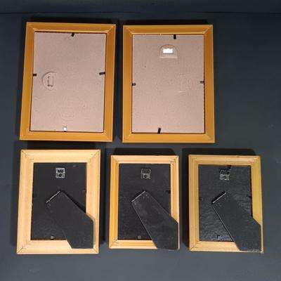LOT 216L: Collection of Small Framed Art Prints