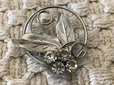 Rhinestone Silvertone Brooch. Vintage