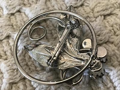 Rhinestone Silvertone Brooch. Vintage