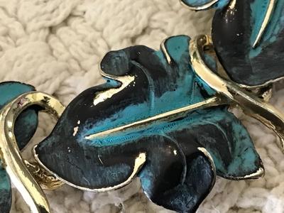 Vintage Ivy Leaf Bracelet latch