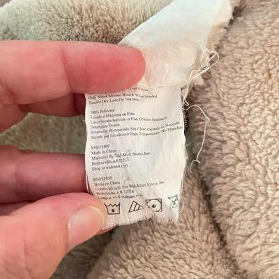 Perry Ellis Full-Sized Comforter and More Full & Throw Blankets (PB-SS)