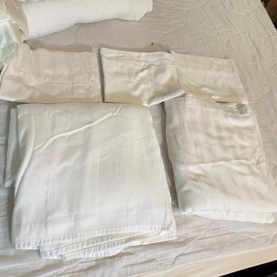 Queen Bed Linens (PB-SS)