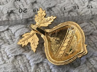 Vintage Avon Holiday Pendant