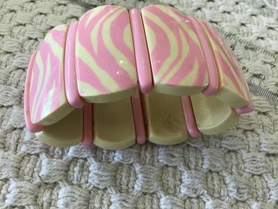 Zebra pink Thermoset Expandable vintage Bracelet
