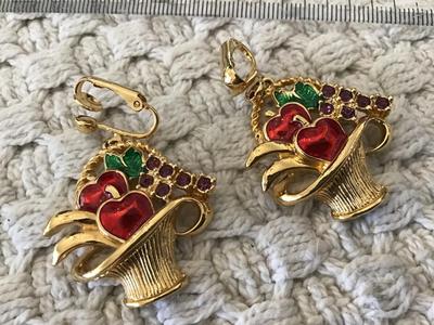 Avon Apple Basket Earrings