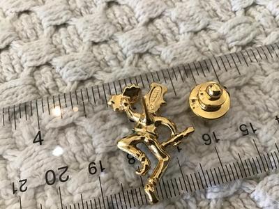 Leprechaun Vintage Avon pin