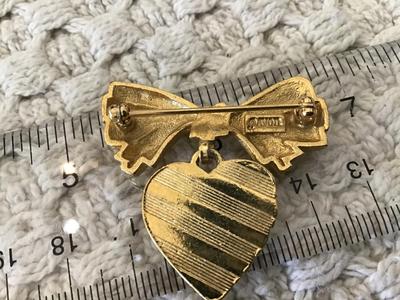 Vintage Avon Pin
