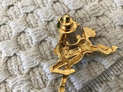 Avon Holiday Pin