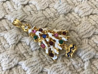 Enamel CZ Rhinestone Snow Covered pine tree Gold Tone Pendant 1980