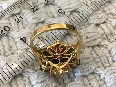 Beautiful Vintage Jade And Coral Vintage Ring