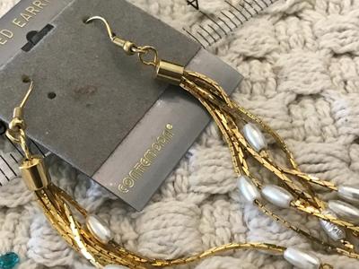 Contemptra Vintage Earrings on Card