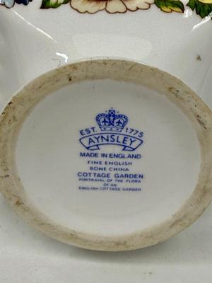 Sale Photo Thumbnail #206: In good gently used condition, no chips or cracks. It does have some water scale on the inside.