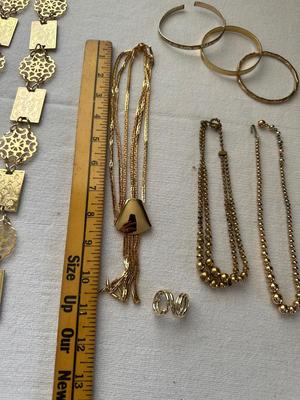 Sale Photo Thumbnail #566