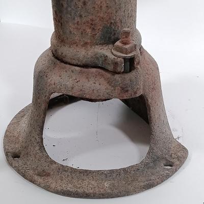 LOT 90: Antique Cast Iron Hand Water Pump