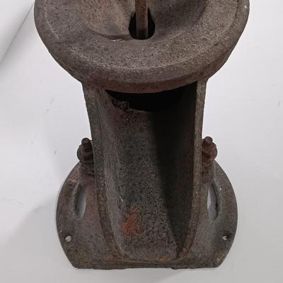 LOT 90: Antique Cast Iron Hand Water Pump